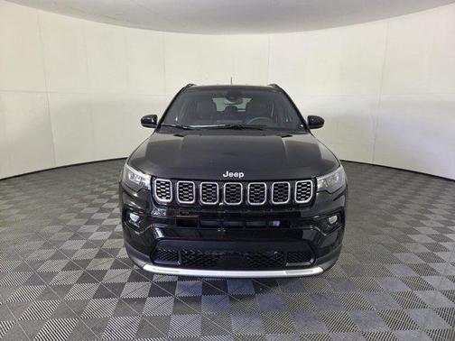 Diamond Black Crystal Pearlcoat 2026 Jeep Compass Limited