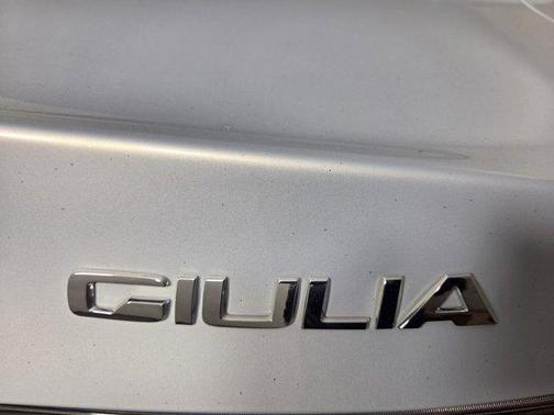 2024 Alfa Romeo Giulia Ti