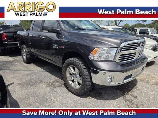 Granite Crystal Metallic Clearcoat 2017 RAM 1500 Big Horn