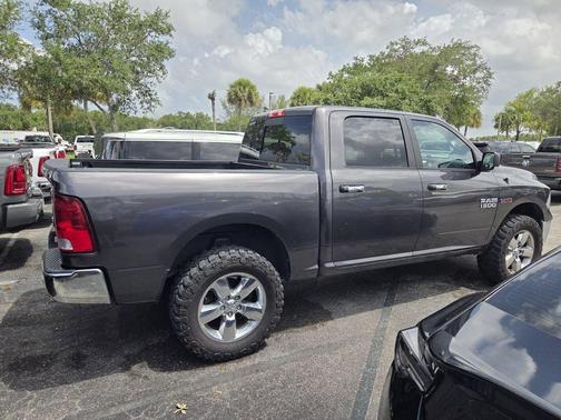 Granite Crystal Metallic Clearcoat 2017 RAM 1500 Big Horn
