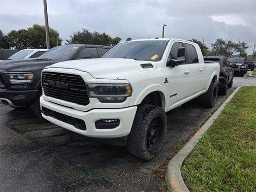 2020 RAM 2500 Laramie Mega Cab 4X4 6'4' Box