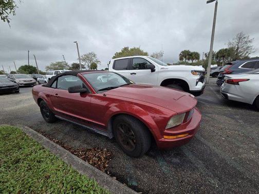 2008 Ford Mustang Deluxe