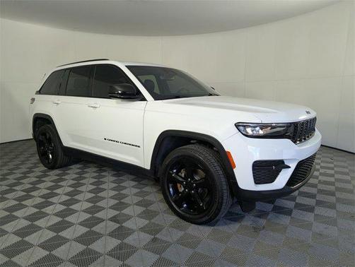 2023 Jeep Grand Cherokee Altitude