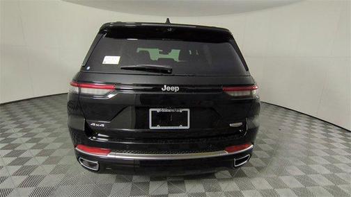 2025 Jeep Grand Cherokee Summit