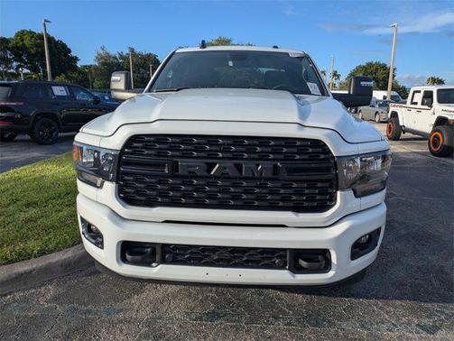 2024 RAM 2500 Big Horn Crew Cab 4x4 6'4' Box