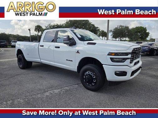 Bright White Clearcoat 2026 RAM 3500 Big Horn Crew Cab 4x4 8' Box