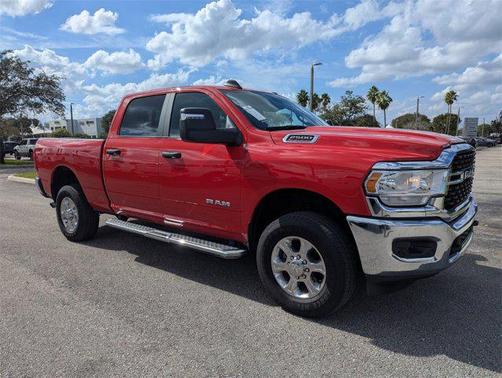 2024 RAM 2500 Big Horn Crew Cab 4x4 6'4' Box