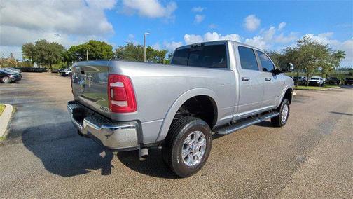 2020 RAM 2500 Laramie Crew Cab 4X4 6'4' Box