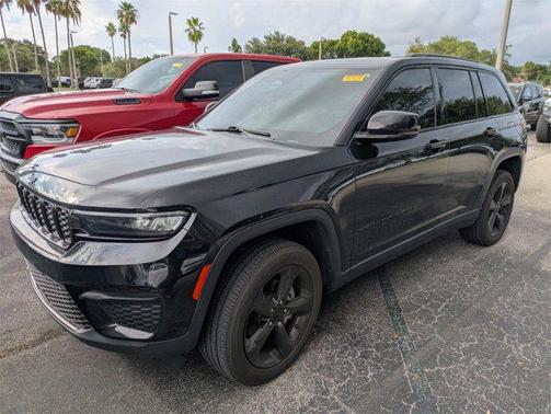 2023 Jeep Grand Cherokee Altitude