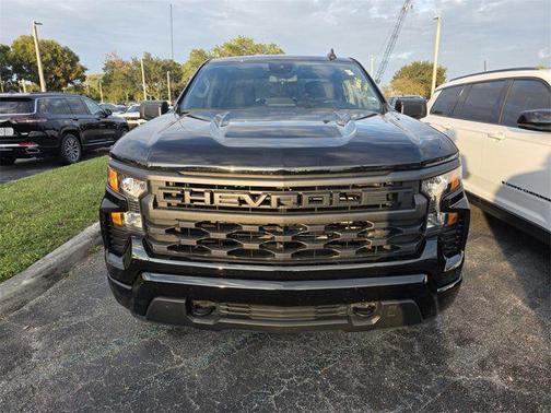 2022 Chevrolet Silverado 1500 Custom