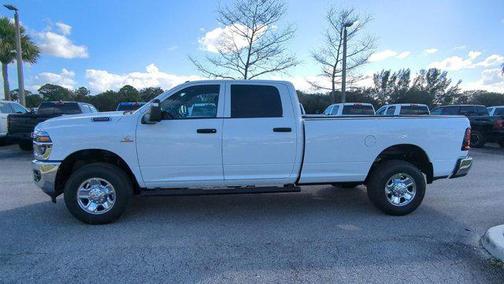 2026 RAM 2500 Tradesman Crew Cab 4x4 8' Box