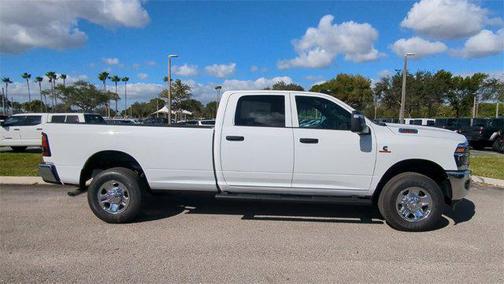 2026 RAM 2500 Tradesman Crew Cab 4x4 8' Box