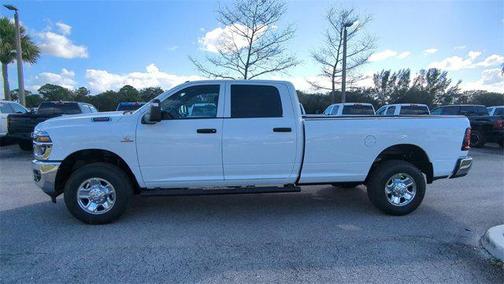 2026 RAM 2500 Tradesman Crew Cab 4x4 8' Box