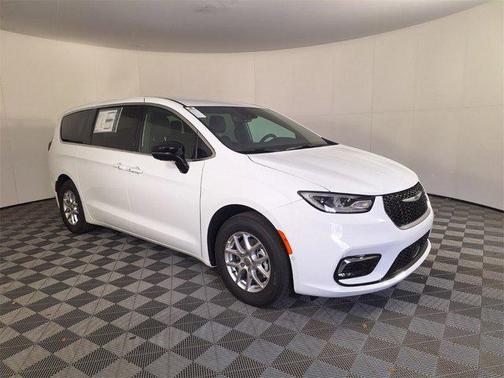 2025 Chrysler Pacifica L