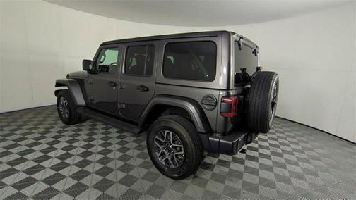 2025 Jeep Wrangler 4-Door Sahara 4x4