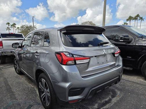 2022 Mitsubishi Outlander Sport SE