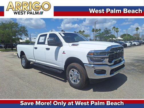2025 RAM 2500 Tradesman Crew Cab 4x4 8' Box
