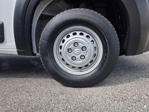 2025 RAM ProMaster 2500 Tradesman