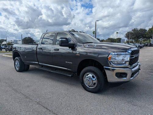 2024 RAM 3500 Big Horn Crew Cab 4x4 8' Box