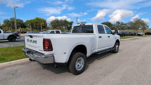 2026 RAM 3500 Tradesman Crew Cab 4x4 8' Box