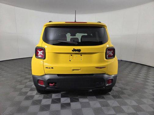 2023 Jeep Renegade Trailhawk