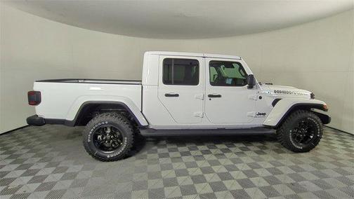 2025 Jeep Gladiator High Tide