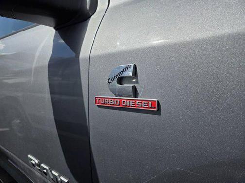 2024 RAM 2500 Laramie Crew Cab 4x4 6'4' Box