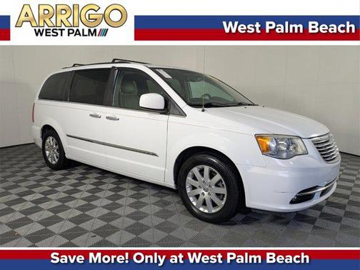 2015 Chrysler Town & Country Touring