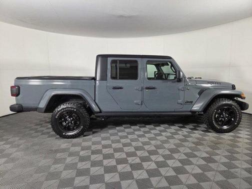 2025 Jeep Gladiator Willys