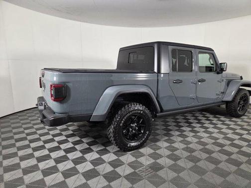 2025 Jeep Gladiator Willys