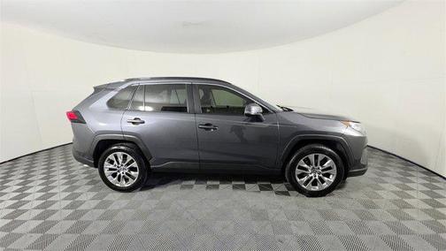 2020 Toyota RAV4 XLE Premium