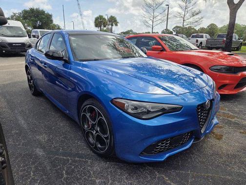 Misano Blue Metallic 2024 Alfa Romeo Giulia Veloce AWD