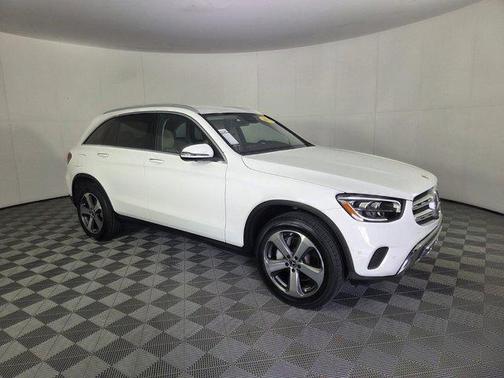 White 2022 Mercedes-Benz GLC 300 4MATIC