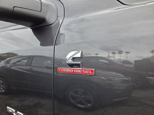 2024 RAM 2500 Laramie Crew Cab 4x4 6'4' Box