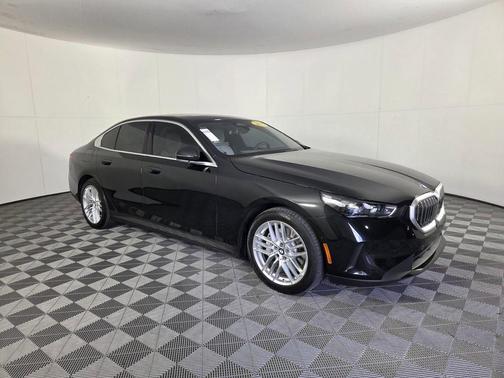 Black Sapphire Metallic 2025 BMW 530 530i
