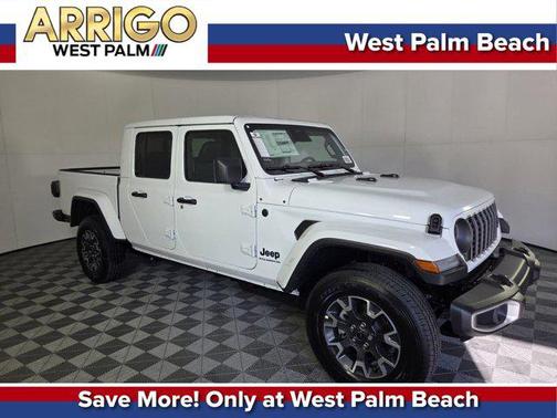 Bright White Clearcoat 2026 Jeep Gladiator Sahara 4x4