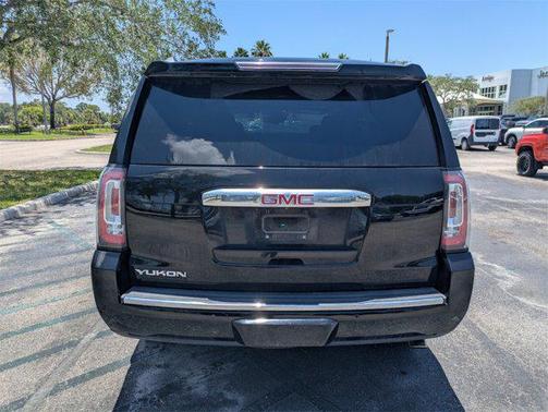 2016 GMC Yukon Denali