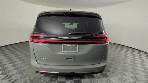 2025 Chrysler Pacifica L