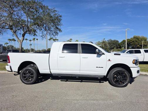 2022 RAM 2500 Big Horn Mega Cab 4x4 6'4'' Box