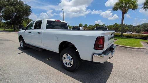 2025 RAM 2500 Tradesman Crew Cab 4x4 8' Box