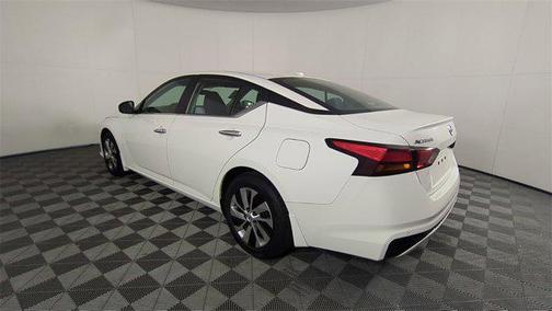 2020 Nissan Altima S FWD