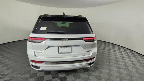 2025 Jeep Grand Cherokee Summit