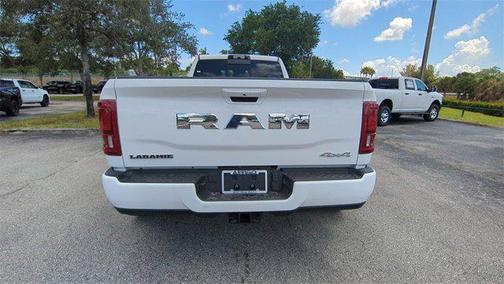 2025 RAM 3500 Laramie Crew Cab 4x4 8' Box