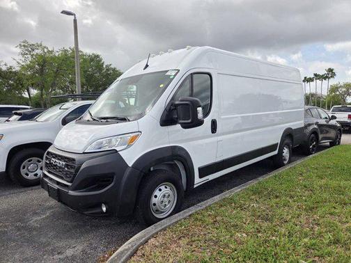 Bright White Clearcoat 2023 RAM ProMaster 3500 High Roof