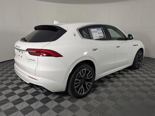 2025 Maserati Grecale AWD