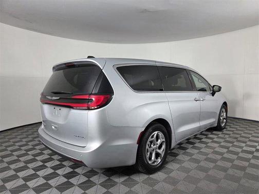 2024 Chrysler Pacifica Limited