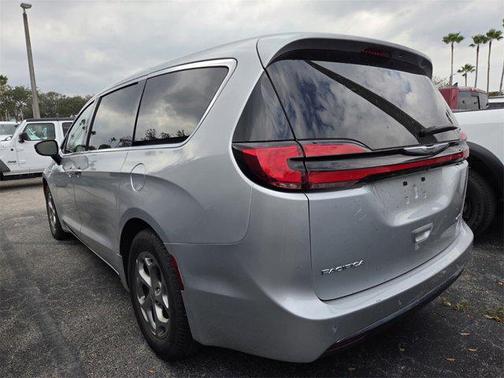 2024 Chrysler Pacifica Limited