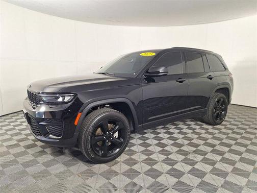 2023 Jeep Grand Cherokee Altitude