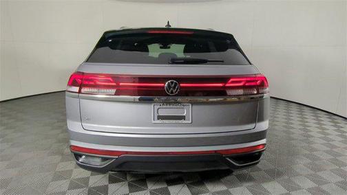 2025 Volkswagen Atlas Cross Sport 2.0T SE