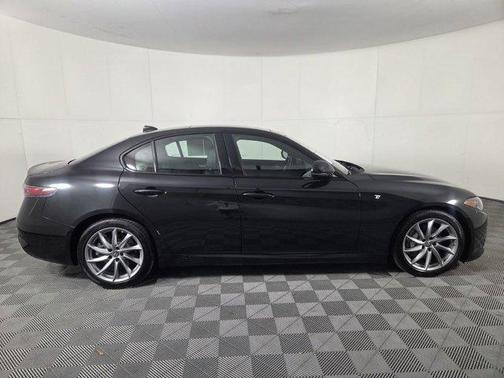 2024 Alfa Romeo Giulia Ti